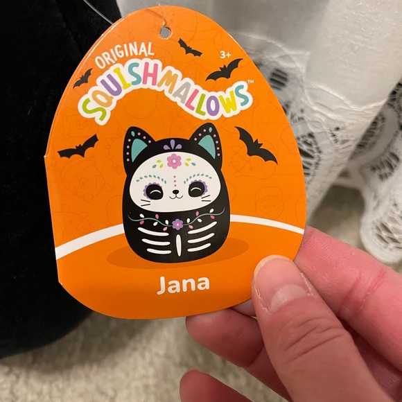 ❗️NEW❗️Jana The DOTD Cat Squishmallow - Picture 2 of 3